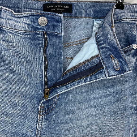 Banana Republic Light Acid Wash Curvy Straight Jeans - Picture 3 of 9